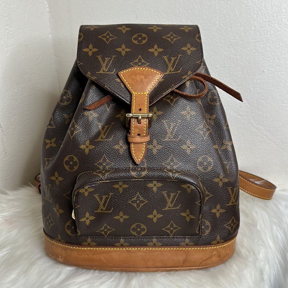 💯Authentic Louis Vuitton Monogram Backpack Small size🍀 - Picture 15 of 17